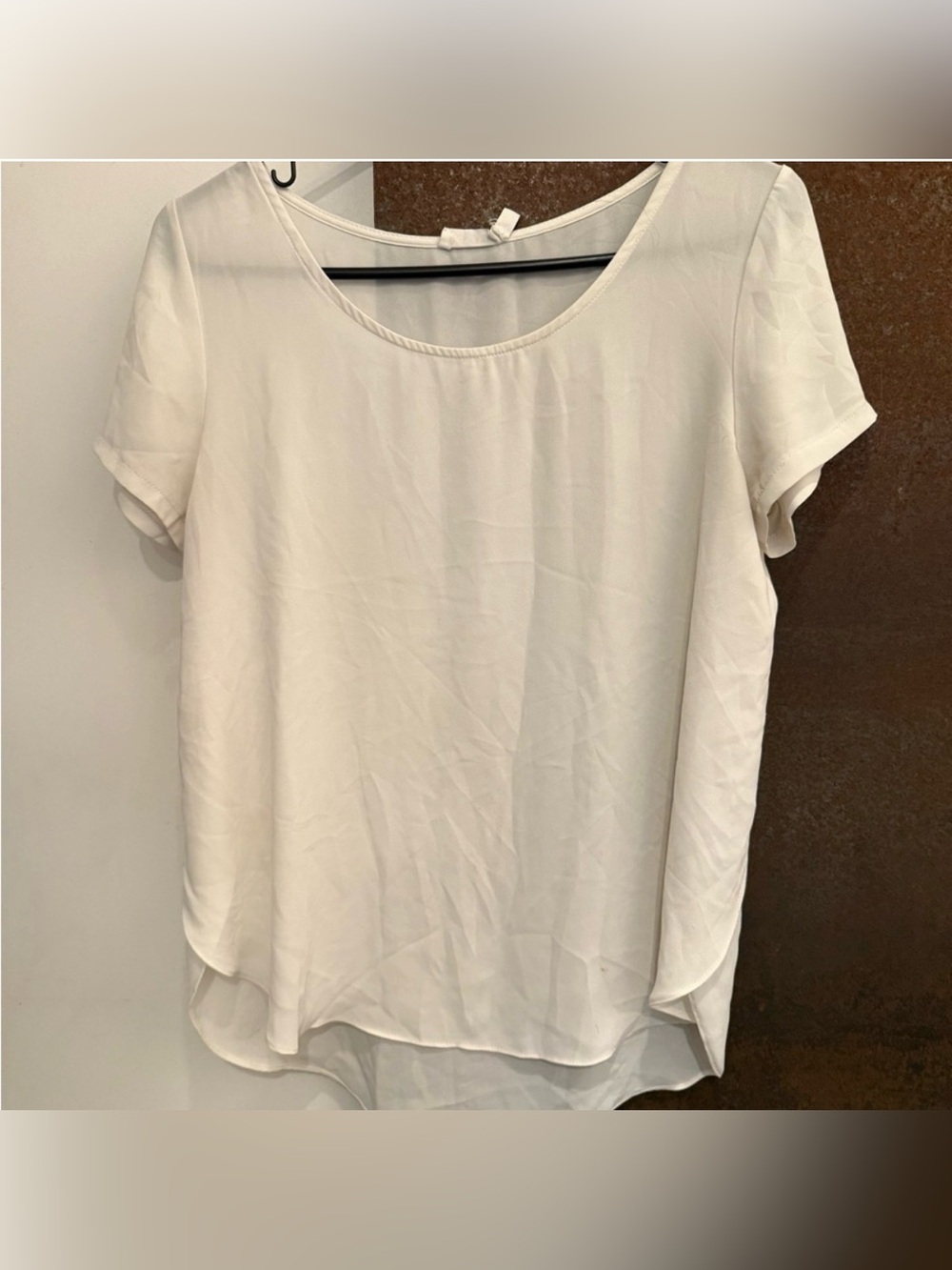Lush White Short Sleeve Scoop Neck Blouse